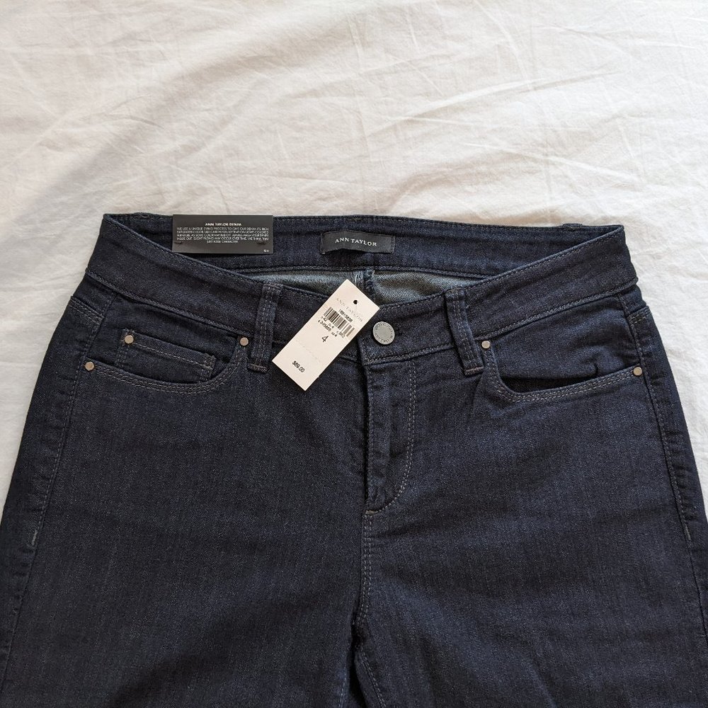 NWT Ann Taylor Curvy Super Skinny Denim Jeans in Size 4